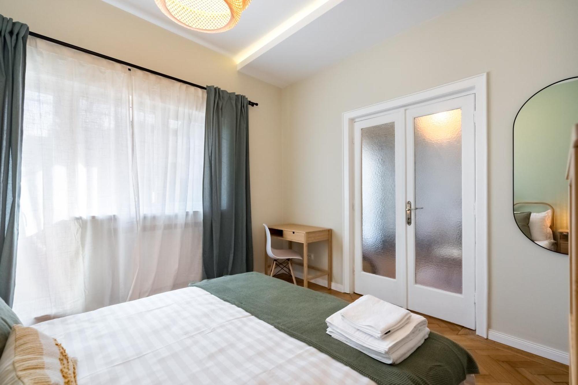 Urban Dream Studio With City Views & Comfort Bucarest Exterior foto